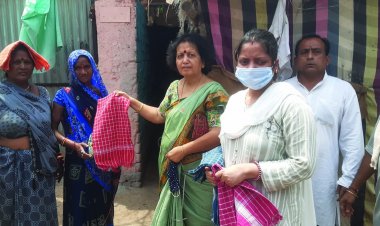 आगजनी से प्रभावितों की मदद कर की नव वर्ष की शुरूआत