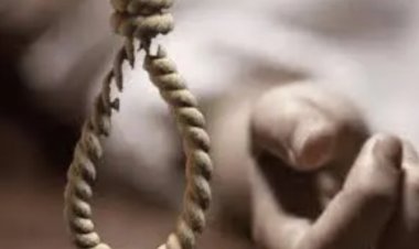 2 बच्चों को मार फांसी में झूला किसान