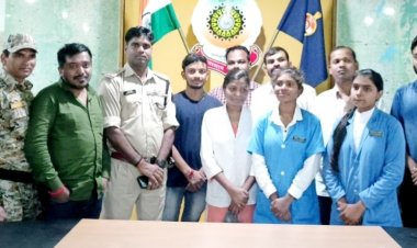 आईएएस , आईपीएस, थाना प्रभारी सहित 153 लोगो ने किया रक्तदान 