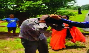 भीषण सड़क हादसा,  युवक के ऊपर ही चढ़ा दी बस