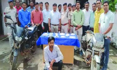 12 मकानों में चोरी करने वाला शातिर गिरफ्तार