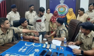 दुर्ग: मोबाइल में नेट बैंकिंग एक्टिव कर 18 लाख की धोखाधड़ी मामले में पति-पत्नी सहित तीन गिरफ्तार