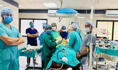 पहली बार मैक्सिलो फेशियल सर्जरी जिला अस्पताल दुर्ग में, जबड़ा खुल नहीं रहा था तो वेंटीलेटर से दी गई साँस
