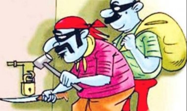 रिटायर्ड शिक्षक के घर लाखों की चोरी