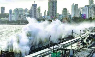 चक्रवात बिपरजॉय का खतरा बढ़ा: भारत के कई राज्यों को चेतावनी जारी, पाकिस्तान में 34 लोगों की मौत