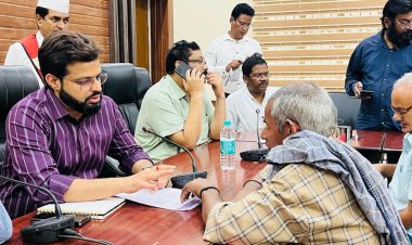 कृषि भूमि पर कब्जा किए जाने की शिकायत लेकर जनदर्शन पहुंचा कृषक