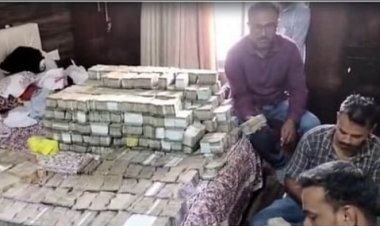 ज्यादा मुनाफे का लालच पड़ा भारी, 5 करोड़ जीतकर गंवाए 58 करोड़, 14 करोड़ कैश बरामद