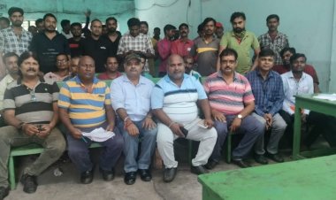 ठेका श्रमिकों की समस्याओं व मांगों पर की गई चर्चा
