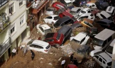 बारिश और तूफान ने मचाई तबाही, न्यायालय में लाशों की ढेर, अब तक 200 की मौत 