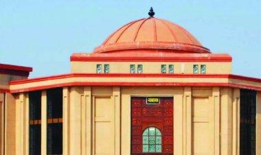 हाईकोर्ट से इस वकील के खिलाफ दर्ज FIR किया निरस्त, जज ने कहा-केवल राय देने या रिपोर्ट तैयार करने से वकील को दोषी नहीं ठहराया जा सकता