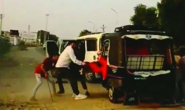 सरेआम युवकी का अपहरण, ऑटो रिक्शा से खींचकर स्कॉर्पियो वाहन में उठाकर ले गए, देखें सनसनीखेज VIDEO