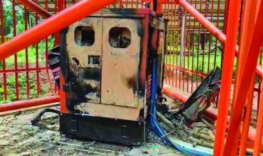 नारायणपुर में नक्सलियों का हमला: मोबाइल टावर में आगजनी, विकास कार्यों को रोकने की कोशिश