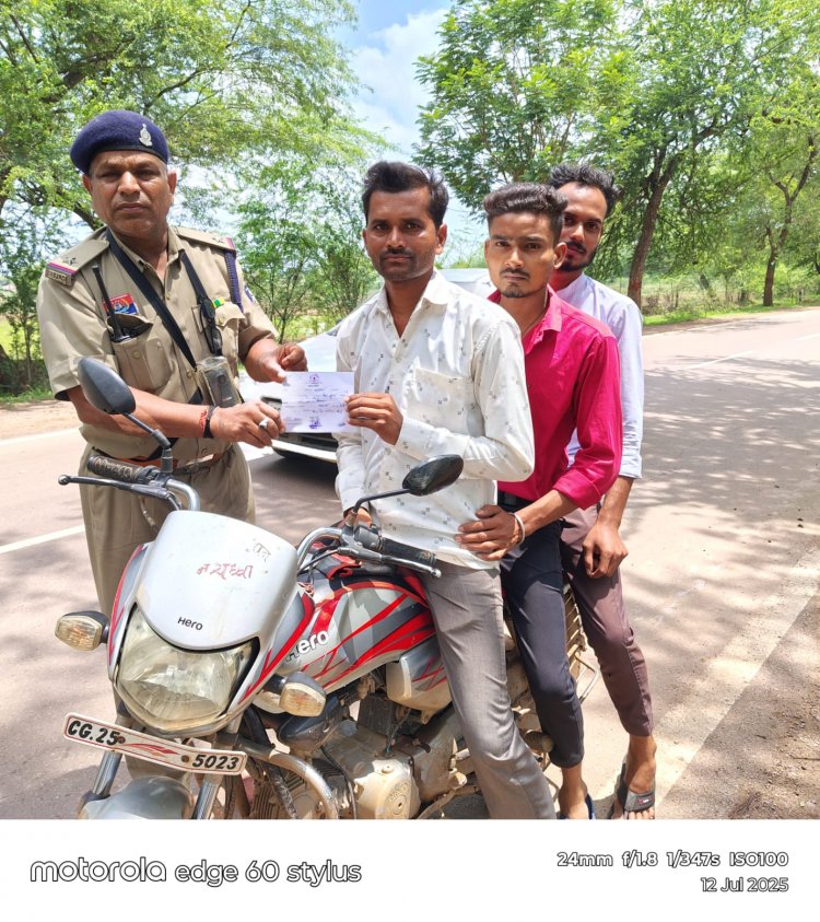 दुर्ग में ट्रैफिक पुलिस का बड़ा एक्शन: 237 वाहन चालकों पर कार्रवाई, 8 के वाहन जब्त