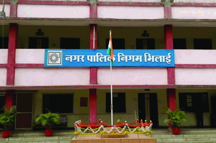 नालों की सफाई नहीं, पानी घुसा घरों में: बीएसपी को एफआईआर की चेतावनी