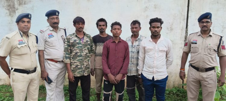 देवार गिरोह का पर्दाफाश: दुर्ग पुलिस ने पकड़े 5 बाइक चोर, 10 लाख की 14 मोटरसाइकिलें बरामद
