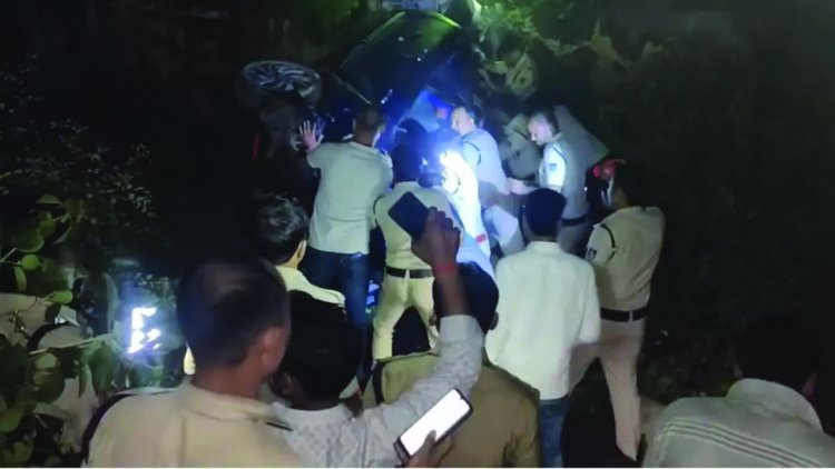 तेज रफ्तार कर ने कांवड़ियों को रौंदा, 4 की मौत, दो गंभीर