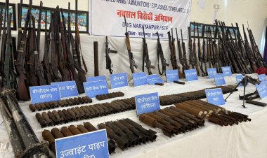 नक्सलियों पर भारी पड़ा माड़ बचाव अभियान, बड़ी संख्या में अत्याधुनिक हथियारों सहित गोला बारूद बरामद