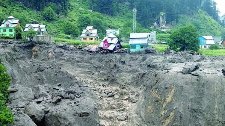 बादल फटने से मची तबाही, अब तक 17 शव बरामद