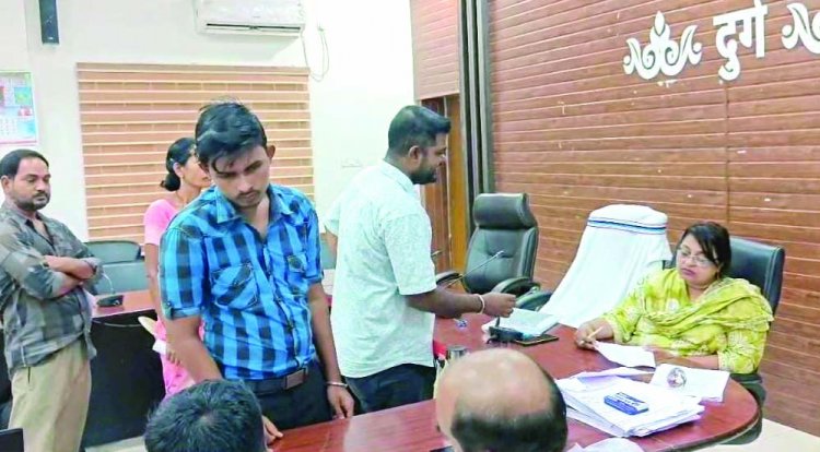 गणेश उत्सव और दुर्गोत्सव में पार्किंग शुल्क वसूली के खिलाफ शिकायत