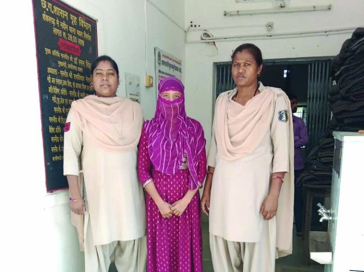 आंगनबाड़ी भर्ती घोटाला: फर्जी अंकसूची बनाने वाली शाहिना परवीन गिरफ्तार, स्कूल संचालक सहित अब तक 9 पुलिस गिरफ्त में