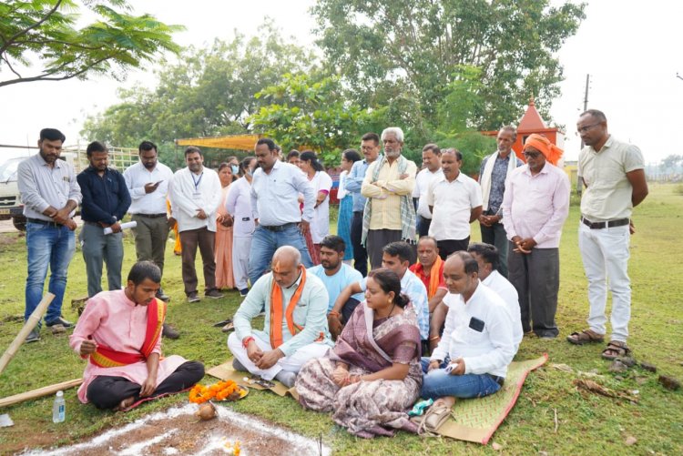 विधायक ललित चंद्राकर ने नगपुरा में 20 लाख के विकास कार्यों की रखी आधारशिला, कहा-क्षेत्र के विकास में धन की कमी नहीं होगी