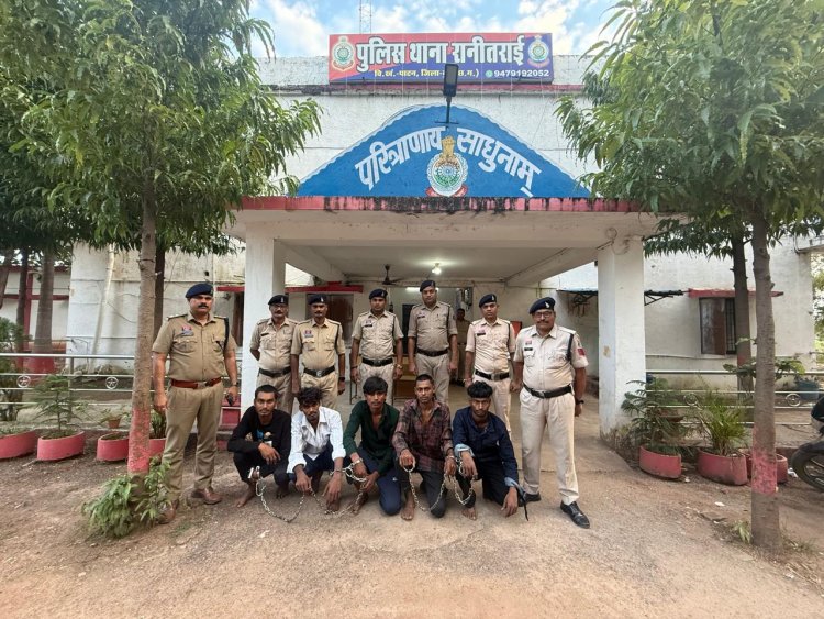 दुर्ग पुलिस ने सुलझाया अंधे कत्ल का राज: प्रेम प्रसंग में युवक की हत्या, 5 आरोपी गिरफ्तार
