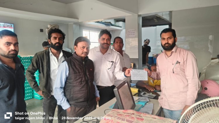 ​लाइसेंस जांच और साफ-सफाई के अभाव में चार प्रतिष्ठानों पर कार्रवाई