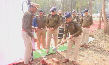 दुर्ग रेंज में साइबर थाना और ट्रेनिंग सेंटर की पहल, आईजी रामगोपाल गर्ग ने किया भूमि पूजन व प्रशिक्षण हॉल का उद्घाटन