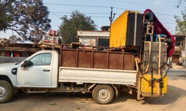 भोर तक तेज डीजे बजाना पड़ा भारी, पुलिस ने पीकअप वाहन सहित डीजे सामग्री की जब्त