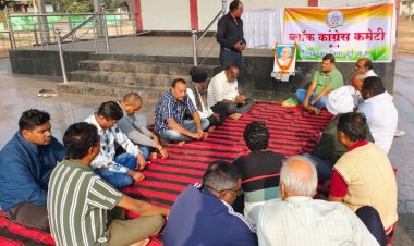 गांधी बलिदान दिवस पर कांग्रेस का सरकार के खिलाफ आक्रामक विरोध, मनरेगा कटौती और धान खरीदी अनियमितताओं पर जताई नाराजगी