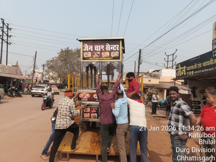 महापौर के निर्देश पर वार्ड 60 में अतिक्रमण के खिलाफ सख्त कार्रवाई,पुष्पक नगर से कतुल बोर्ड चौक तक हटाए गए अवैध बैनर-पोस्टर