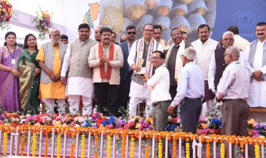 कुम्हारी किसान मेले में शिवराज का संदेश: परंपरागत खेती के साथ नई तकनीक अपनाएं