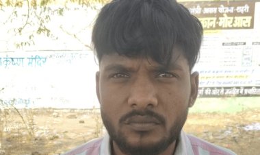 जिला बदर आरोपी धारदार हथियार के साथ गिरफ्तार