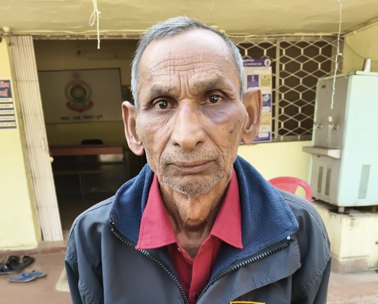 पारिवारिक विवाद ने लिया खौफनाक मोड़: 66 वर्षीय आरोपी ने बालक पर कुल्हाड़ी से किया हमला, गिरफ्तार