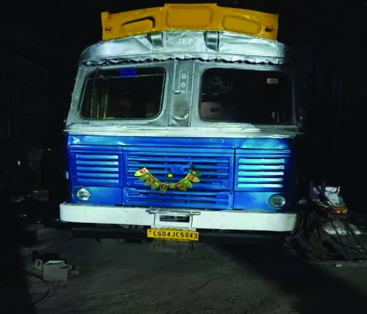 सिलतरा औद्योगिक क्षेत्र में दर्दनाक हादसा: तेज रफ्तार ट्रक की टक्कर से श्रमिक की मौत