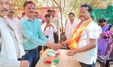 दंतेवाड़ा के कसौली कैंप में होली मिलन कार्यक्रम, विधायक चैत राम अटामी समेत जनप्रतिनिधियों ने लगाया गुलाल