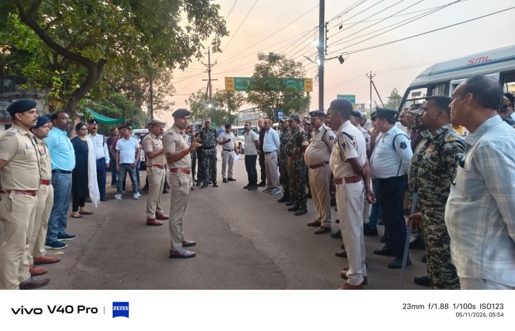 तड़के सुबह दुर्ग पुलिस का बड़ा कॉम्बिंग ऑपरेशन, 500 मकानों और 200 ट्रकों की जांच