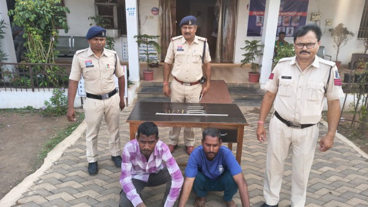 सूने मकान में चोरी करने वाले दो आरोपी गिरफ्तार, 2 लाख के जेवर बरामद