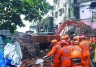 चार मंजिला इमारत का हिस्सा ढहा, छह की मौत, कई के मलबे में फंसे होने की आशंका