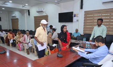 जनदर्शन में किसानों की गुहार: जलभराव से फसल बचाने और सड़क प्रभावितों को मुआवजा दिलाने की मांग