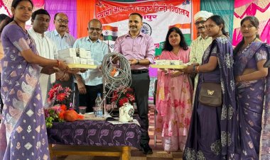 गुरु भविष्य के निर्माता, विद्यार्थी राष्ट्र के कर्णधार | शाला प्रवेशोत्सव में एसपी का प्रेरक संदेश