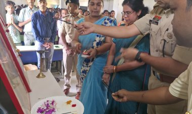राष्ट्रीय एकता दिवस पर बलरामपुर में छात्र-छात्राओं का सम्मान, एसपी वैभव बैंकर ने दिया सफलता का मंत्र