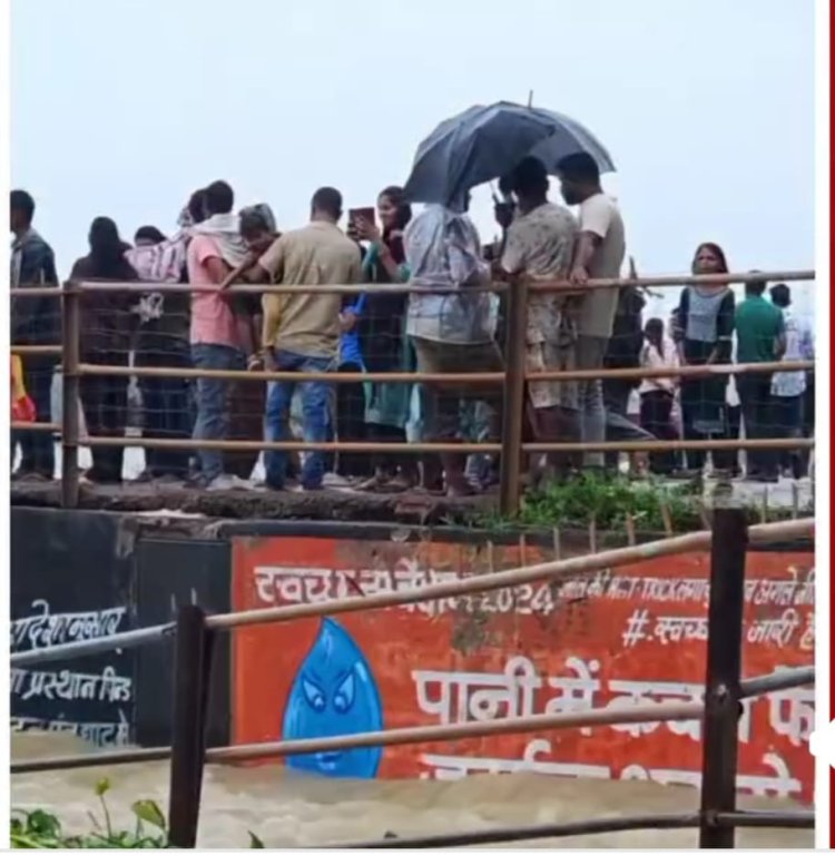 शिवनाथ नदी किनारे भीड़ पर रोक लगाने की मांग, शिवसेना ने कलेक्टर को सौंपा ज्ञापन