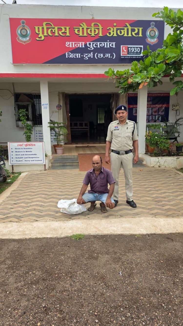 राजा तालाब के पास अवैध शराब बेचते युवक को पुलिस ने दबोचा, 32 पौवा देशी शराब जब्त