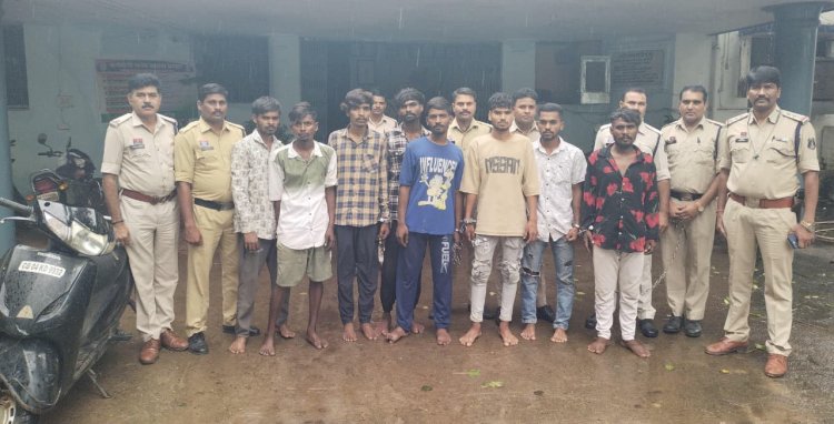 डकैती कांड का खुलासा, अंतरजिला गिरोह के 8 आरोपी गिरफ्तार