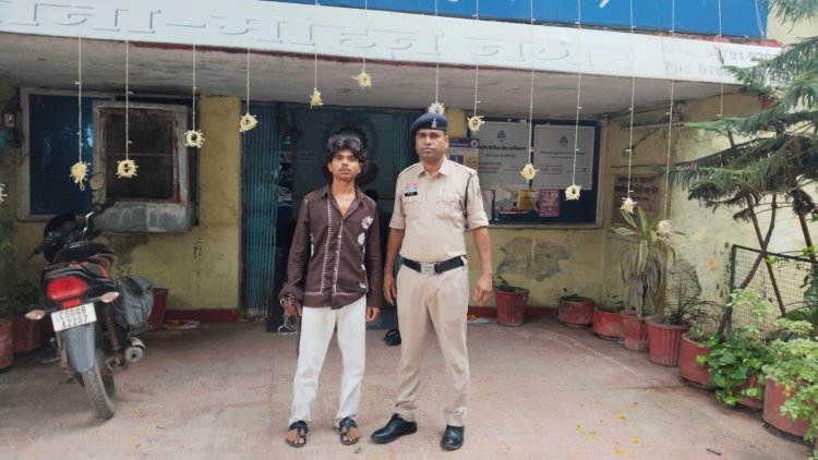 लिफ्ट मांगकर रोका, फिर युवक पर धारदार हथियार से हमला