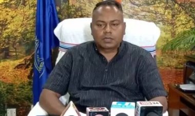 कारोबारी के ठिकानों  पर छापा