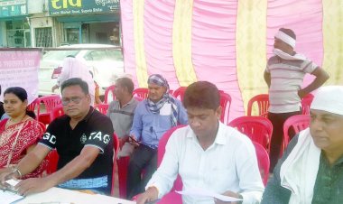 सुपेला शराब भट्ठी अन्यत्र हटाने व्यापारी व जनता हुए एकजुट