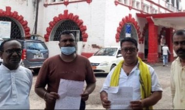 फर्जी दस्तावेज फाइनेंस कराया मोबाइल, कलेक्टर से कार्रवाई की मांग