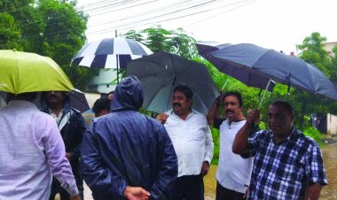 BIG BREAKING: बारिश ने खोली अवैध कब्जों की पोल, हुडको के घरों में घुसा गटर व सिवरेज का पानी